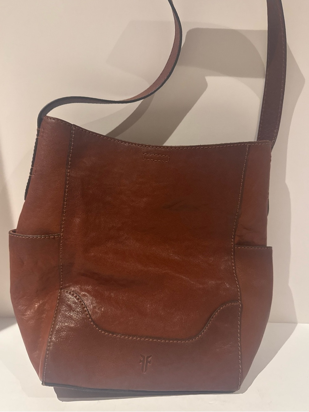 Frye Side Pocket Hobo Bag Cognac Brown Genuine Leather Shoulder Purse 34DB323